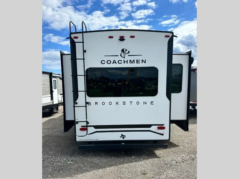 2025 Coachmen Brookstone 398MBL - Photo 4