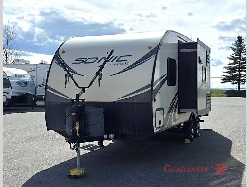 2018 Venture RV Sonic 234VBH - Photo 3
