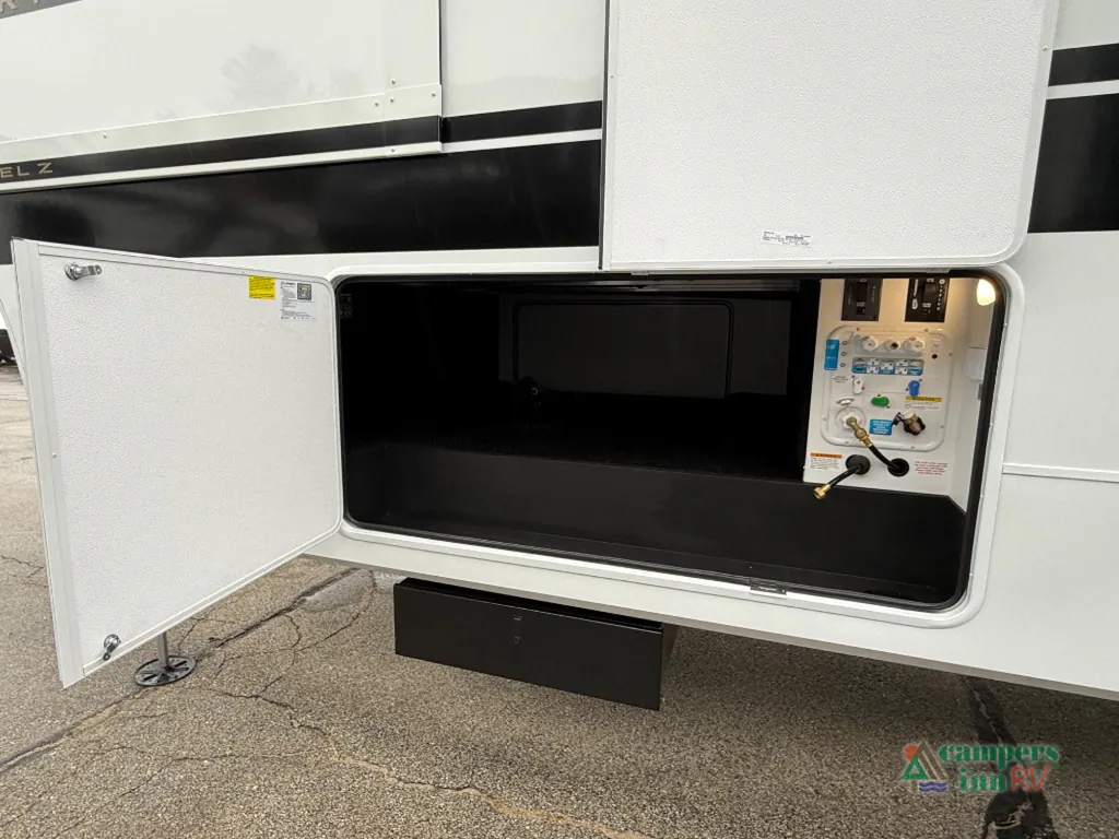 2026 Brinkley Model Z 3600, Photos photo 50