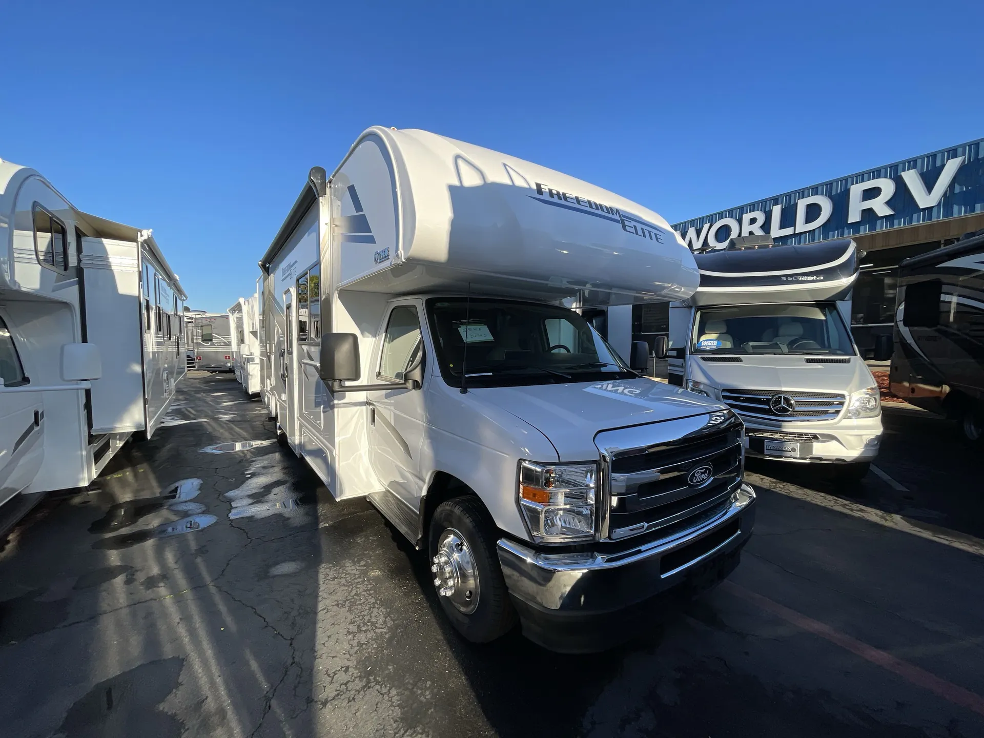 2026 Thor Motor Coach Freedom Elite 28HE