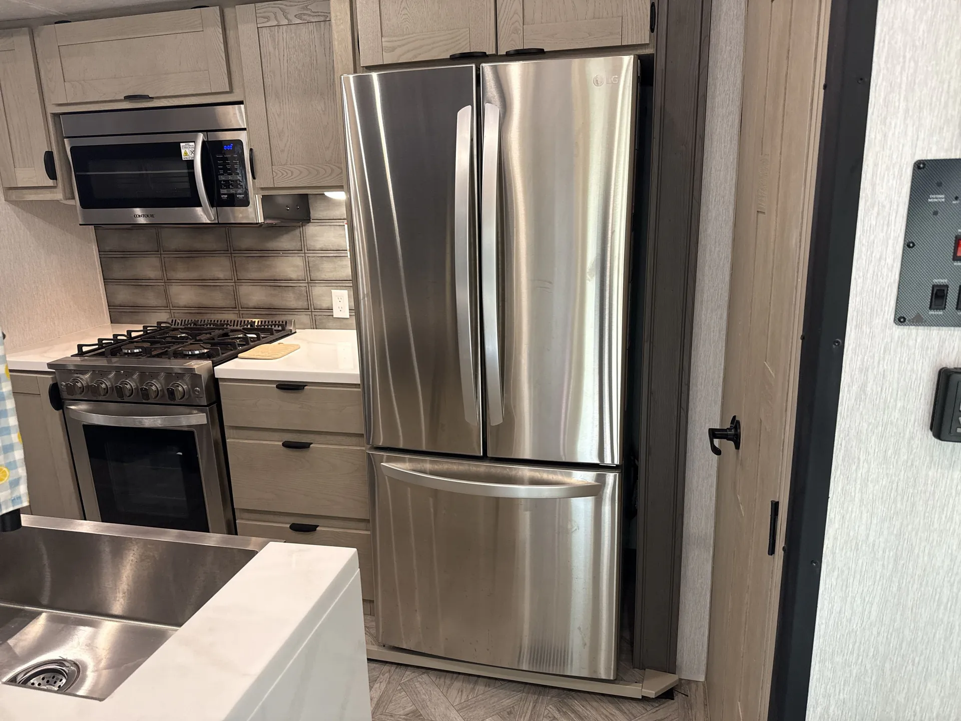 2024 Forest River Salem Villa 44VIEW — fridge