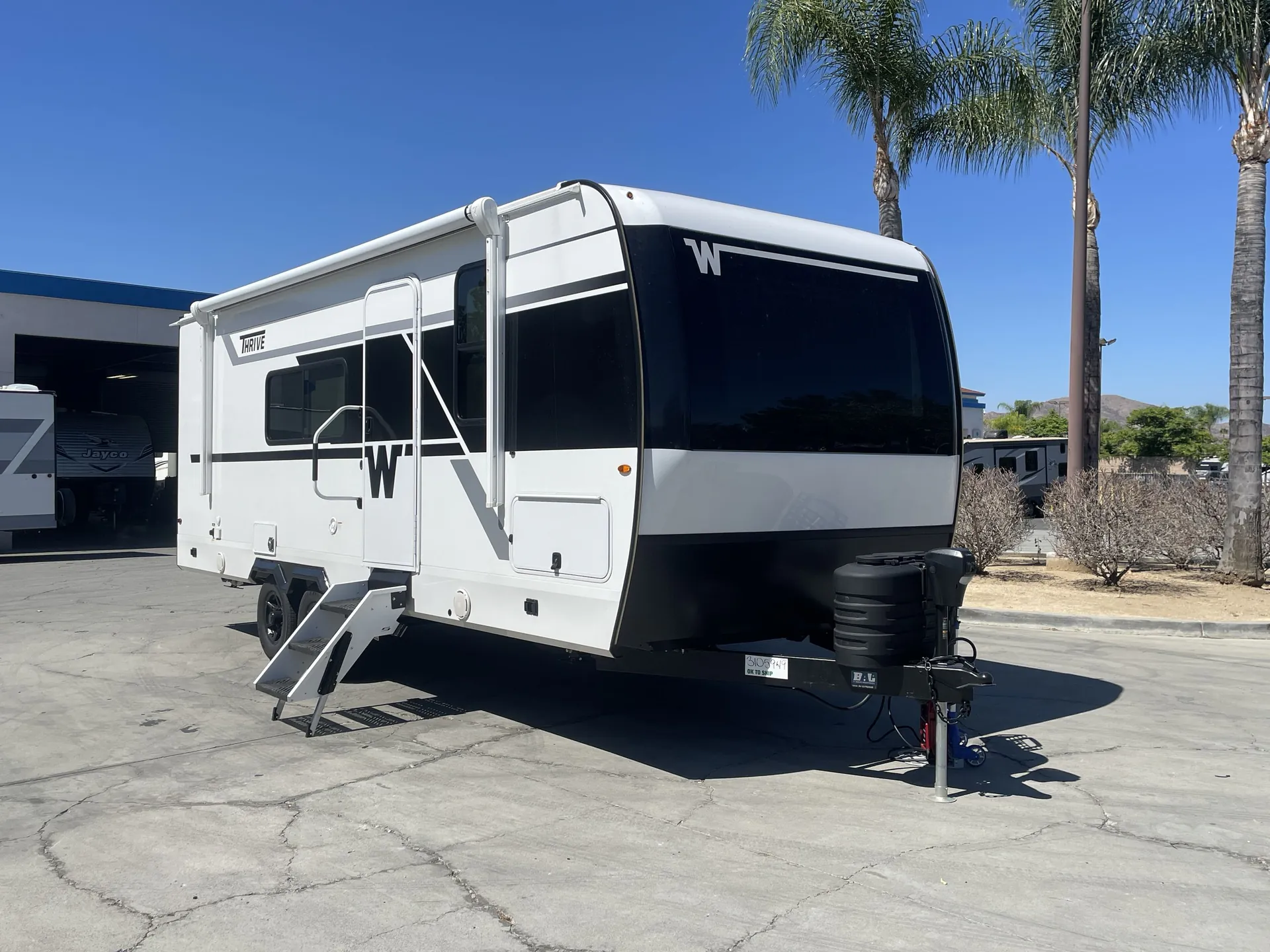 2027 Winnebago Thrive 22MLS - Photo 2