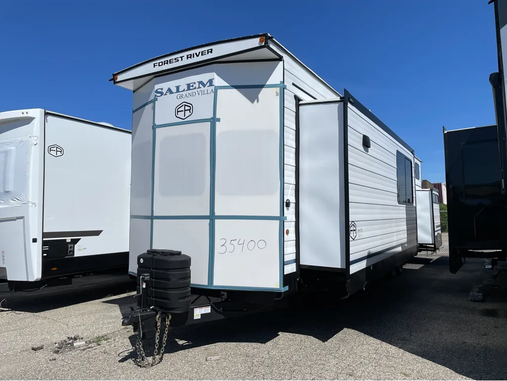 2026 Forest River Salem Villa 40FKP dealer photo 4 from TerryTown RV Superstore
