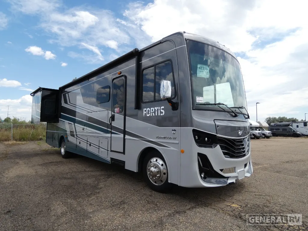 2026 Fleetwood Fortis 34MB - Photo 2