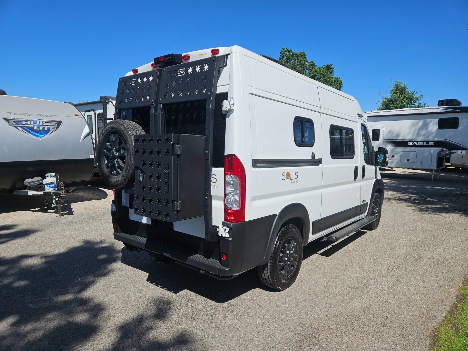 2024 Winnebago Solis Pocket 36B - Photo 3