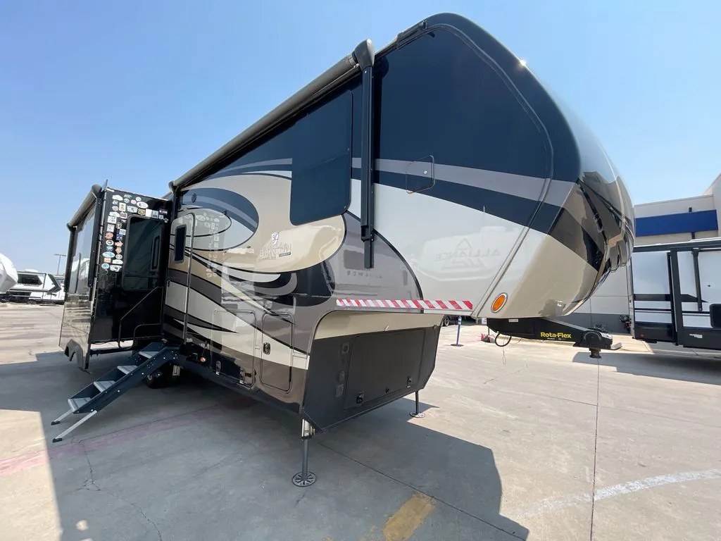 2019 Vanleigh Beacon 34RLB - Photo 2