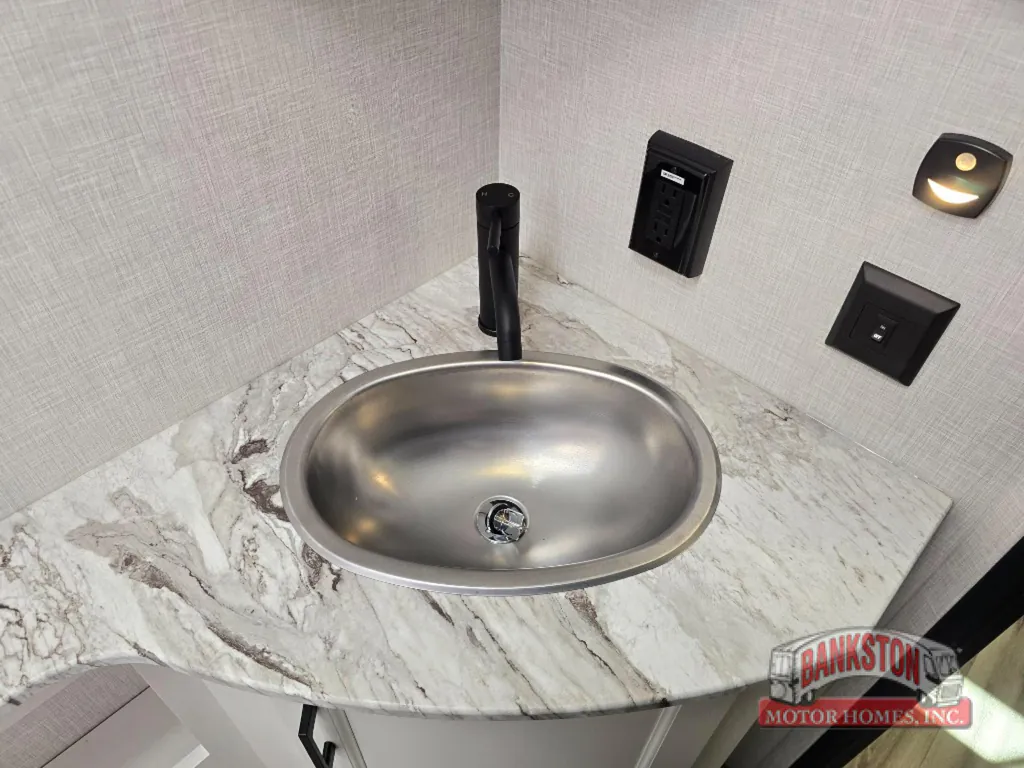 2026 Venture RV Stratus SR302VBH, Photos photo 23