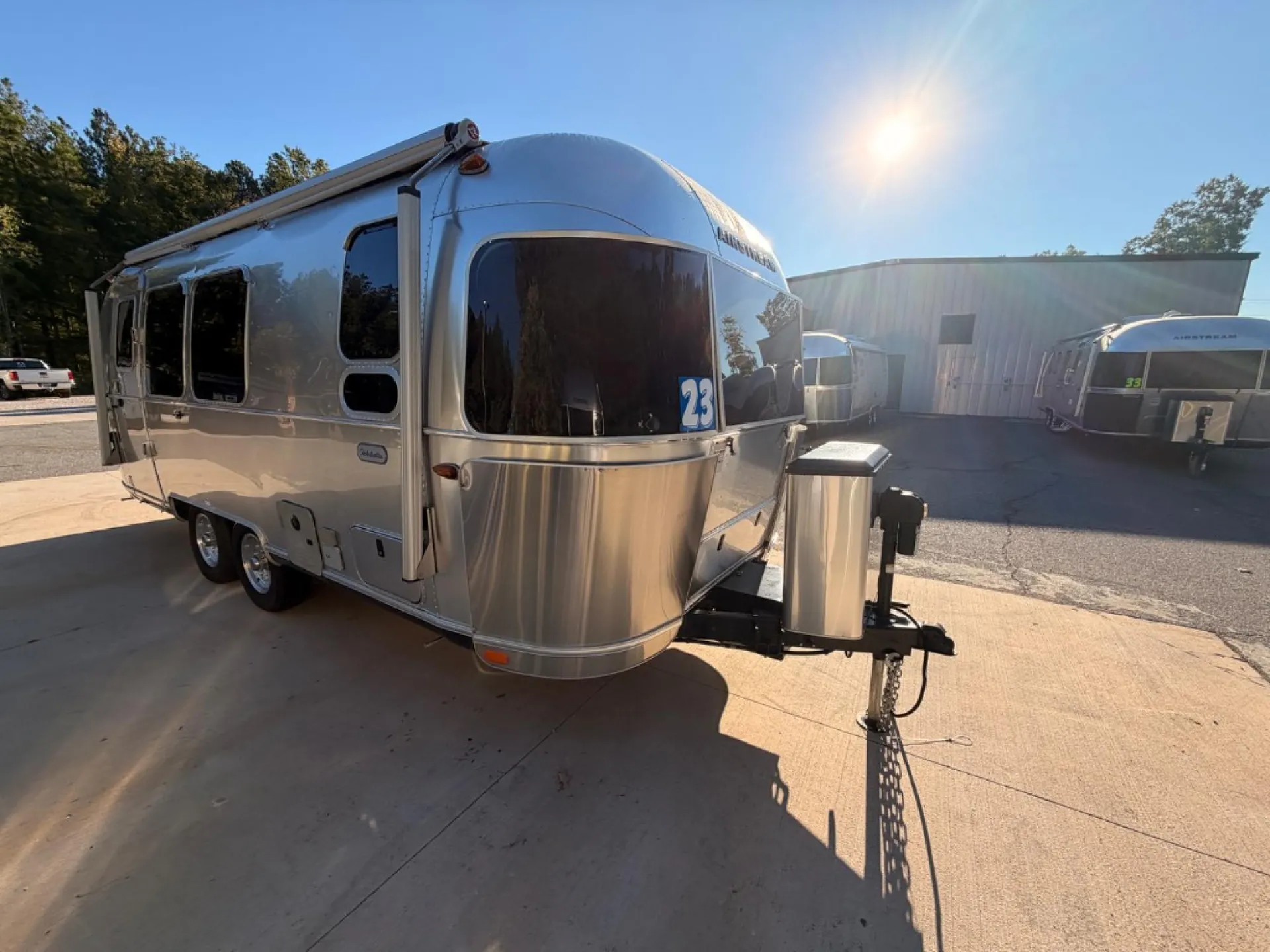2021 Airstream Globetrotter 23FB Twin - Photo 2
