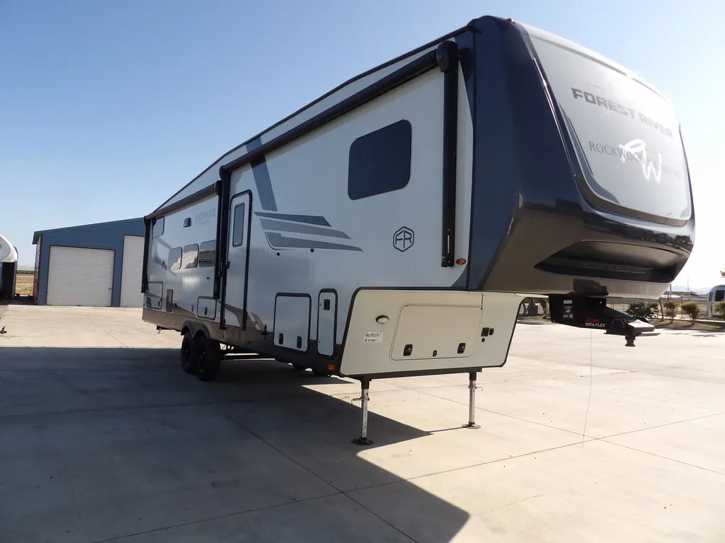 2025 Forest River Rockwood Signature R374DBH - Photo 3