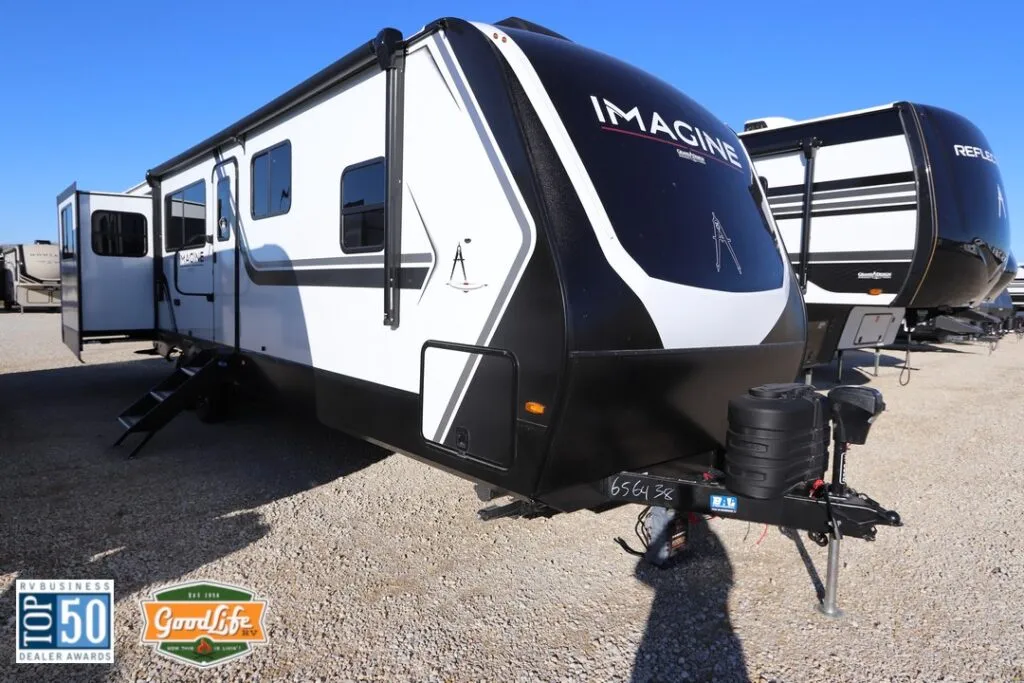 2026 Grand Design Imagine 3100RD - Photo 2