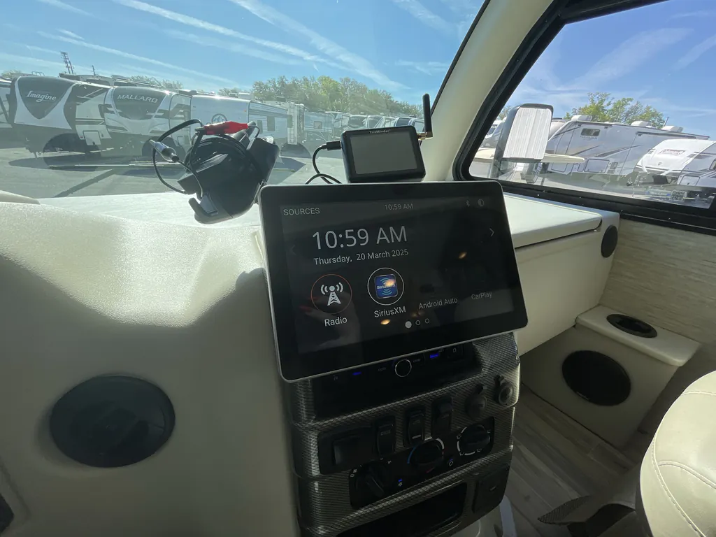 2023 Thor Motor Coach Vegas 24.3, Photos photo 33