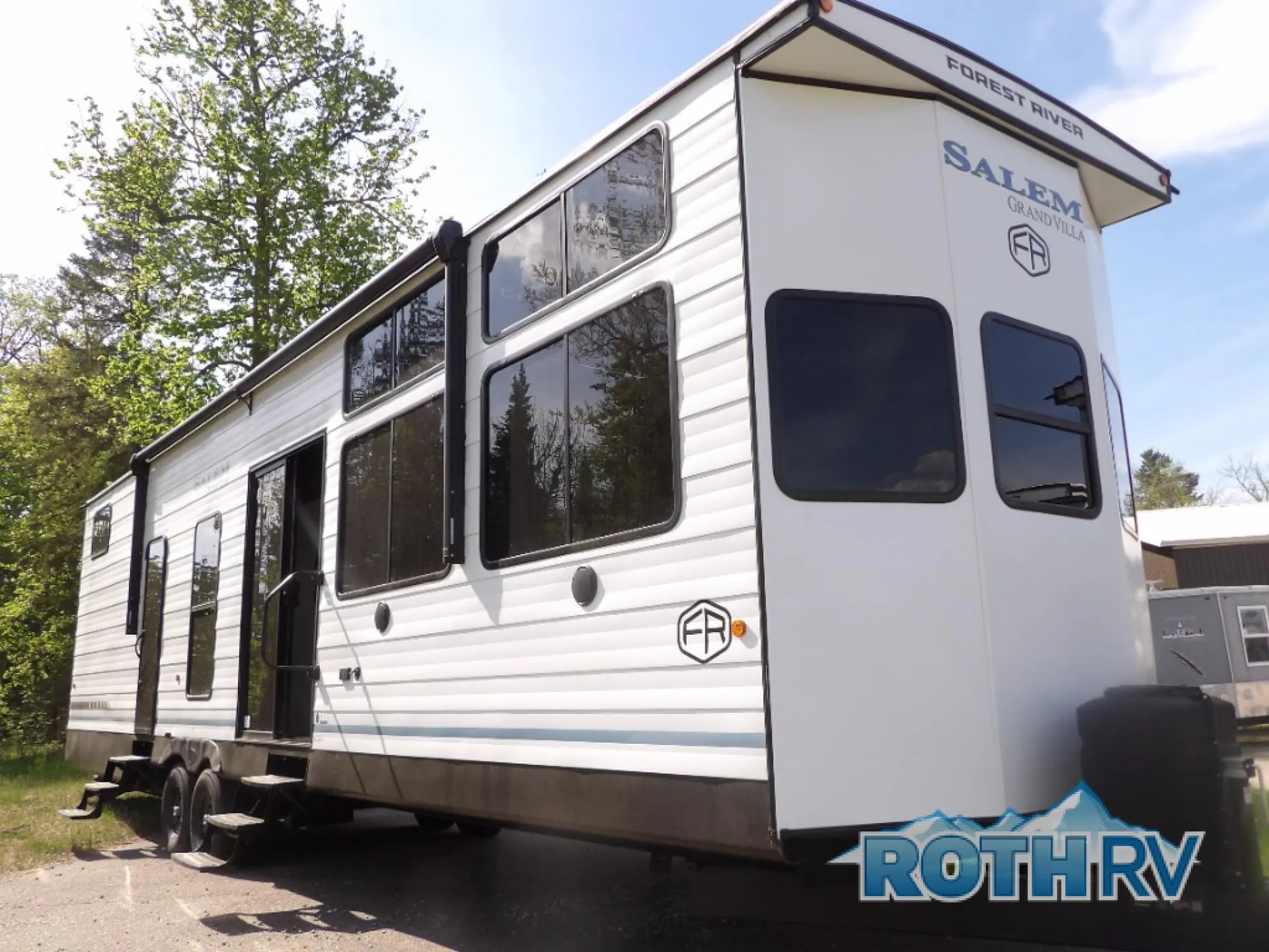 2026 Forest River RV Salem Grand Villa 40FKP - Photo 2