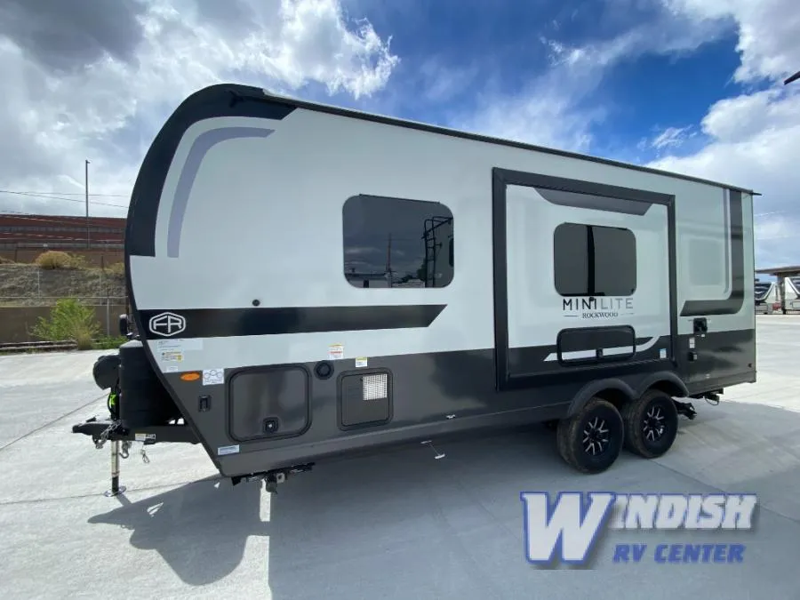 2026 Forest River Rockwood Mini Lite 2109S - Photo 3
