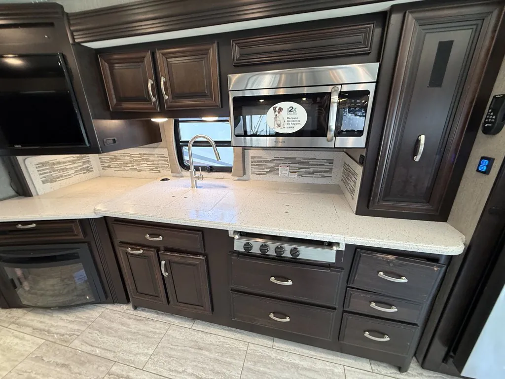 2018 Forest River Berkshire 38A, Photos photo 52