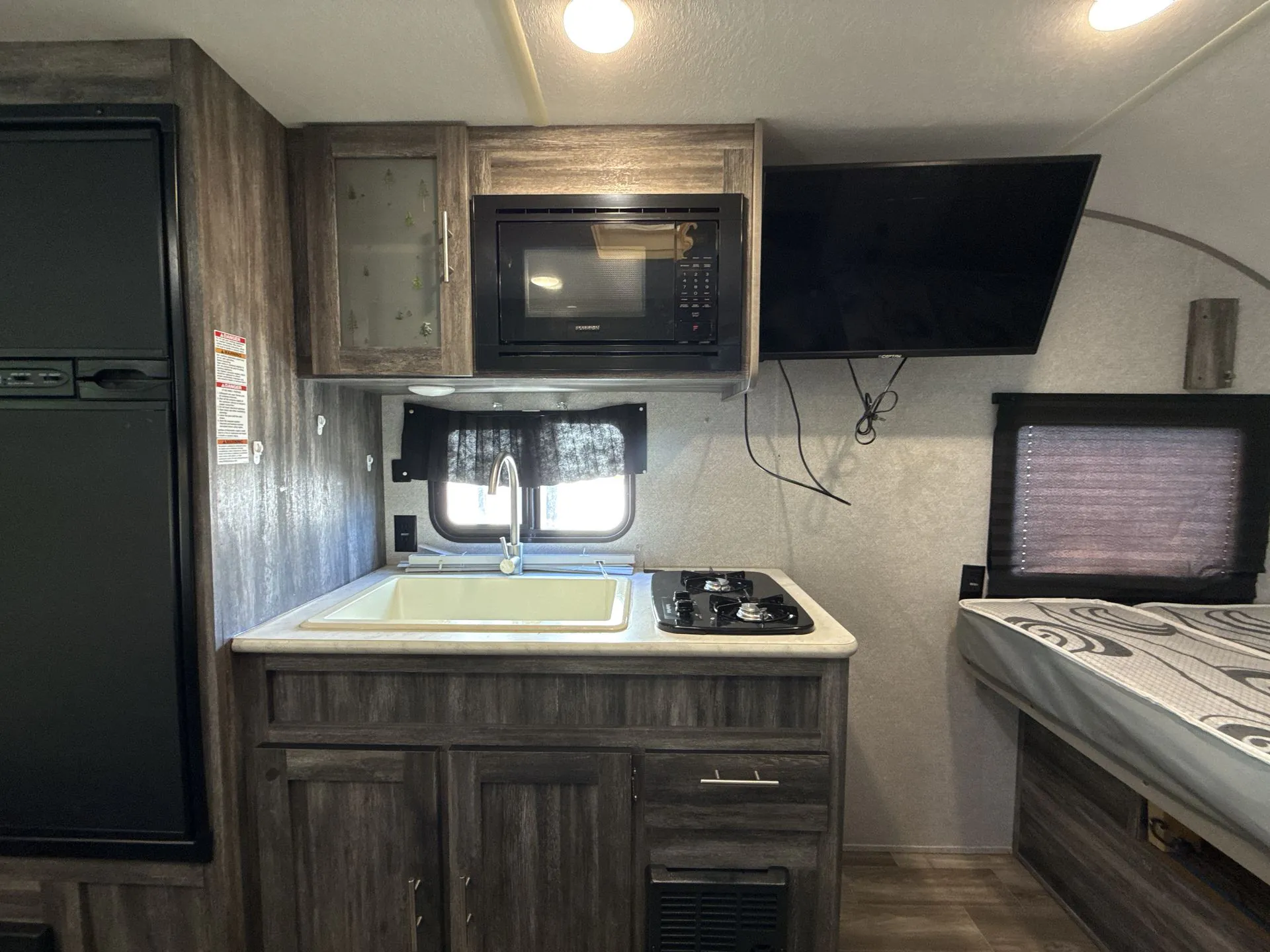 2019 Forest River Wildwood FSX 179DBK — Photo 7