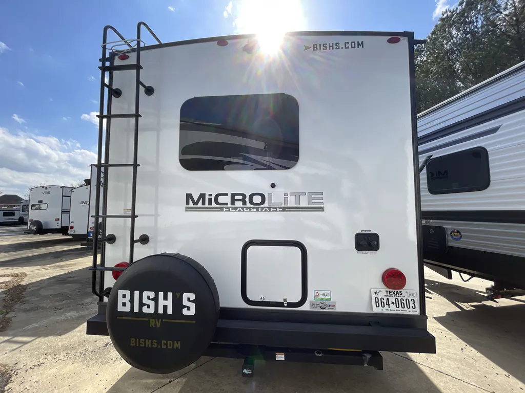 2023 Forest River Flagstaff Micro Lite 25FKS, Photos photo 7