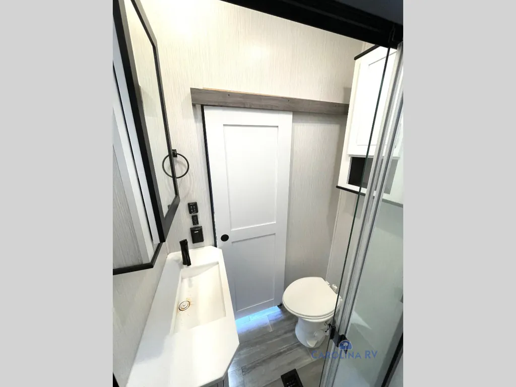 2022 Forest River Cedar Creek 385TH, Photos photo 32