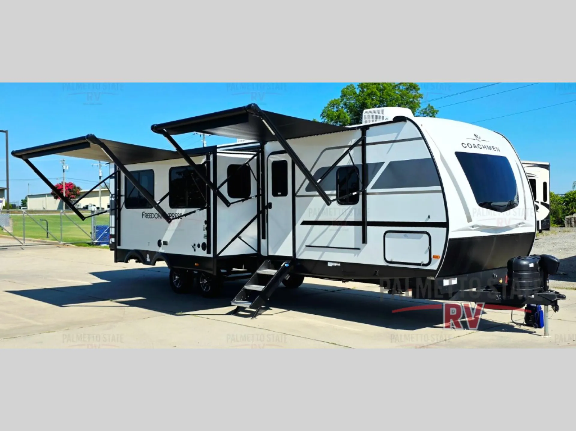2026 Coachmen Freedom Express Ultra Lite 326BHDS - Photo 4