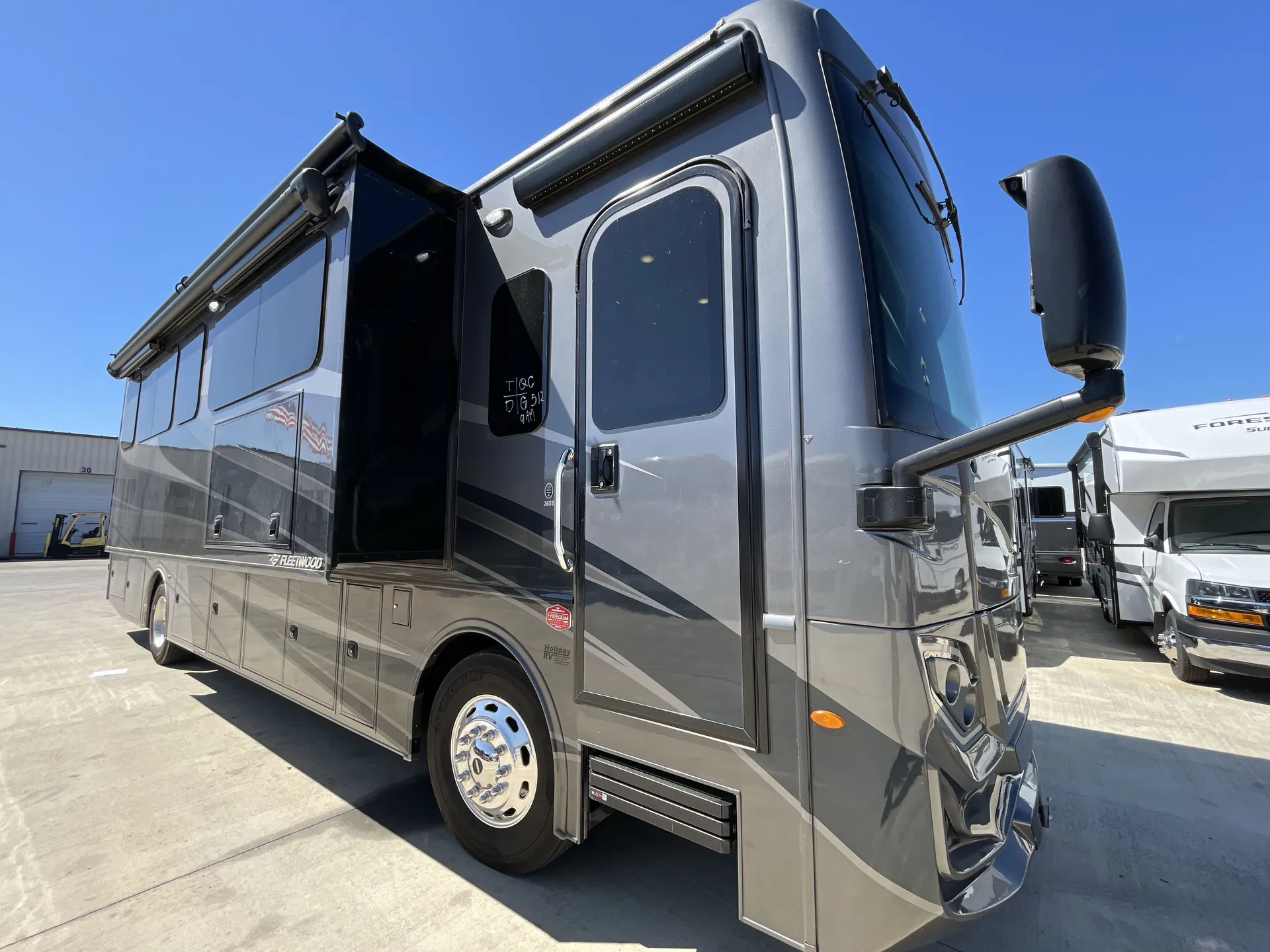 2023 Fleetwood Frontier 36SS - Photo 2