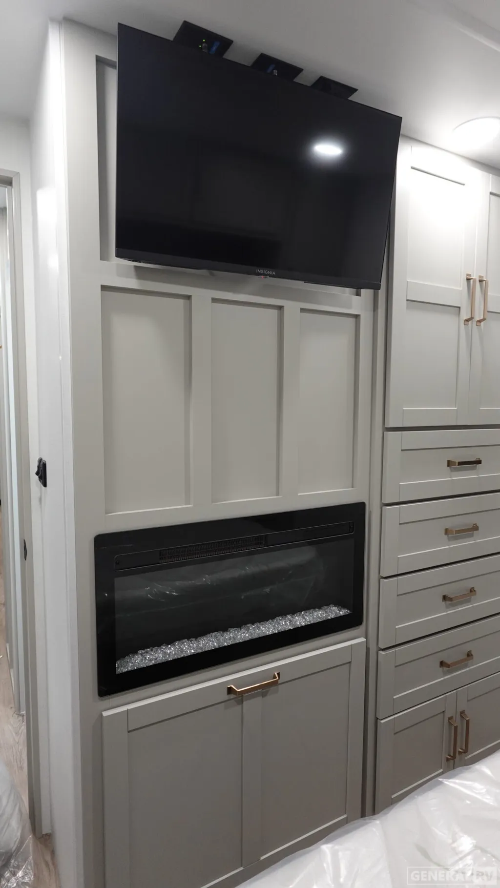 2026 Brinkley Model Z AIR 297, Photos photo 12