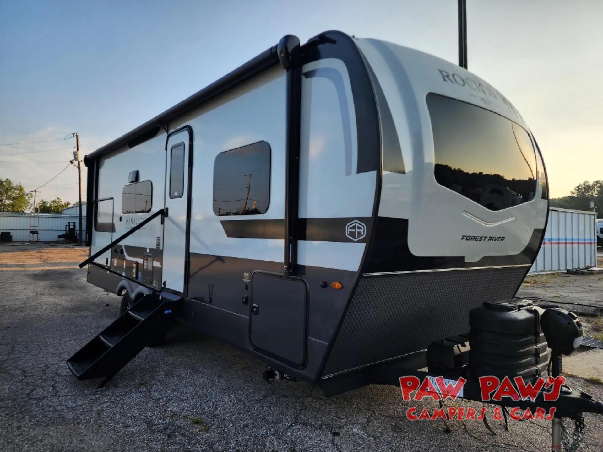 2027 Forest River Rockwood Mini Lite 2513S