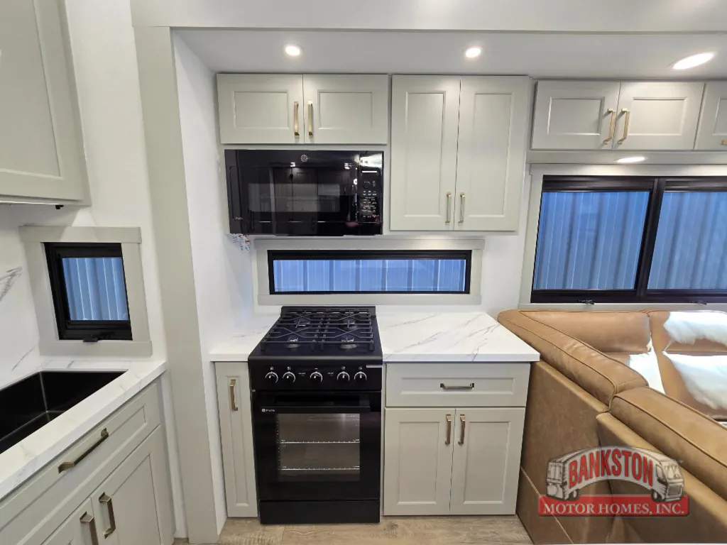 2026 Brinkley Model G 3970, Photos photo 11
