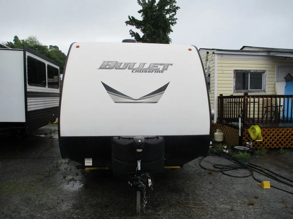 2021 Keystone Bullet Crossfire 2200BH - Photo 2