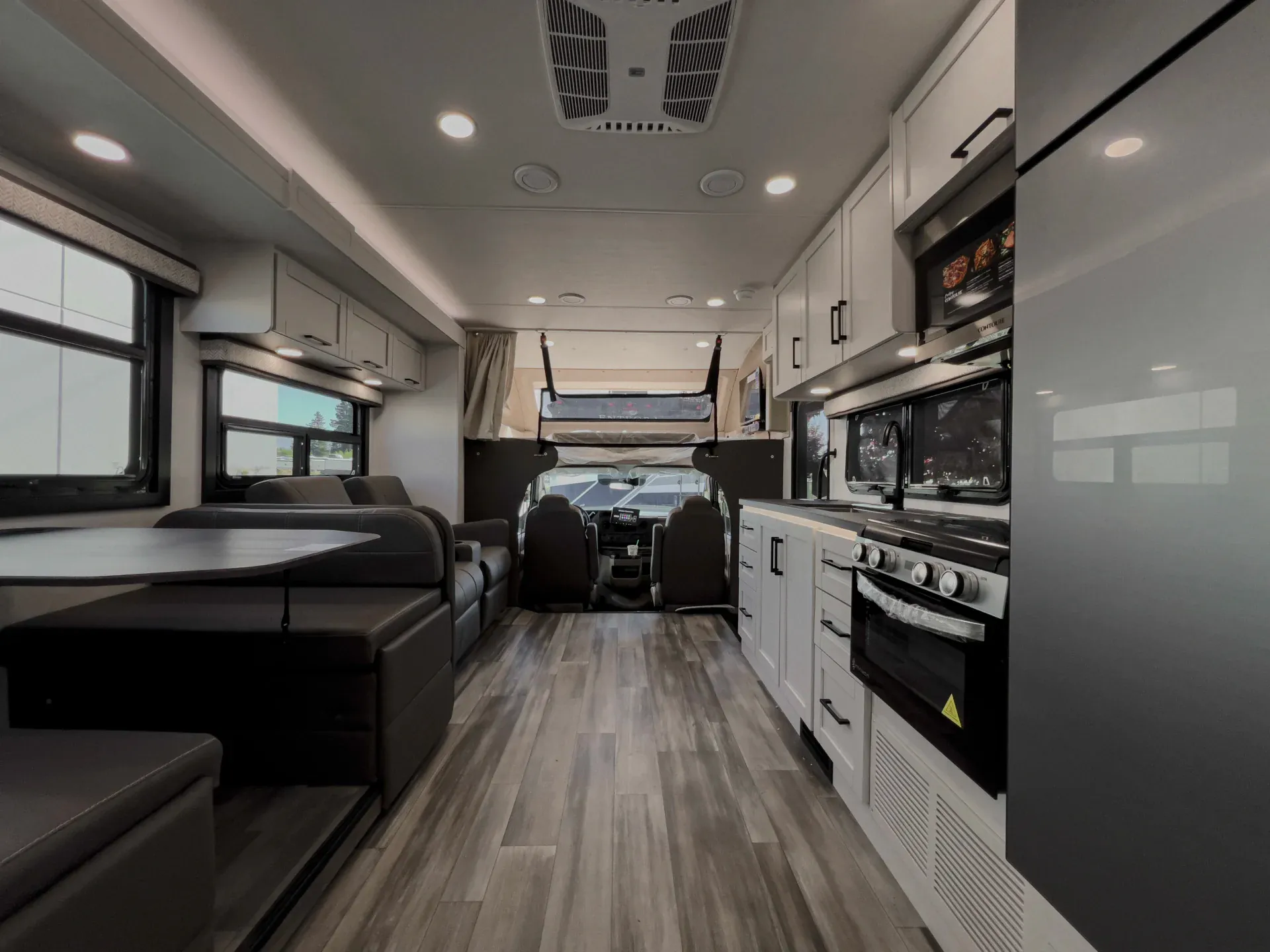 2026 Jayco Greyhawk 29MV - Photo 4