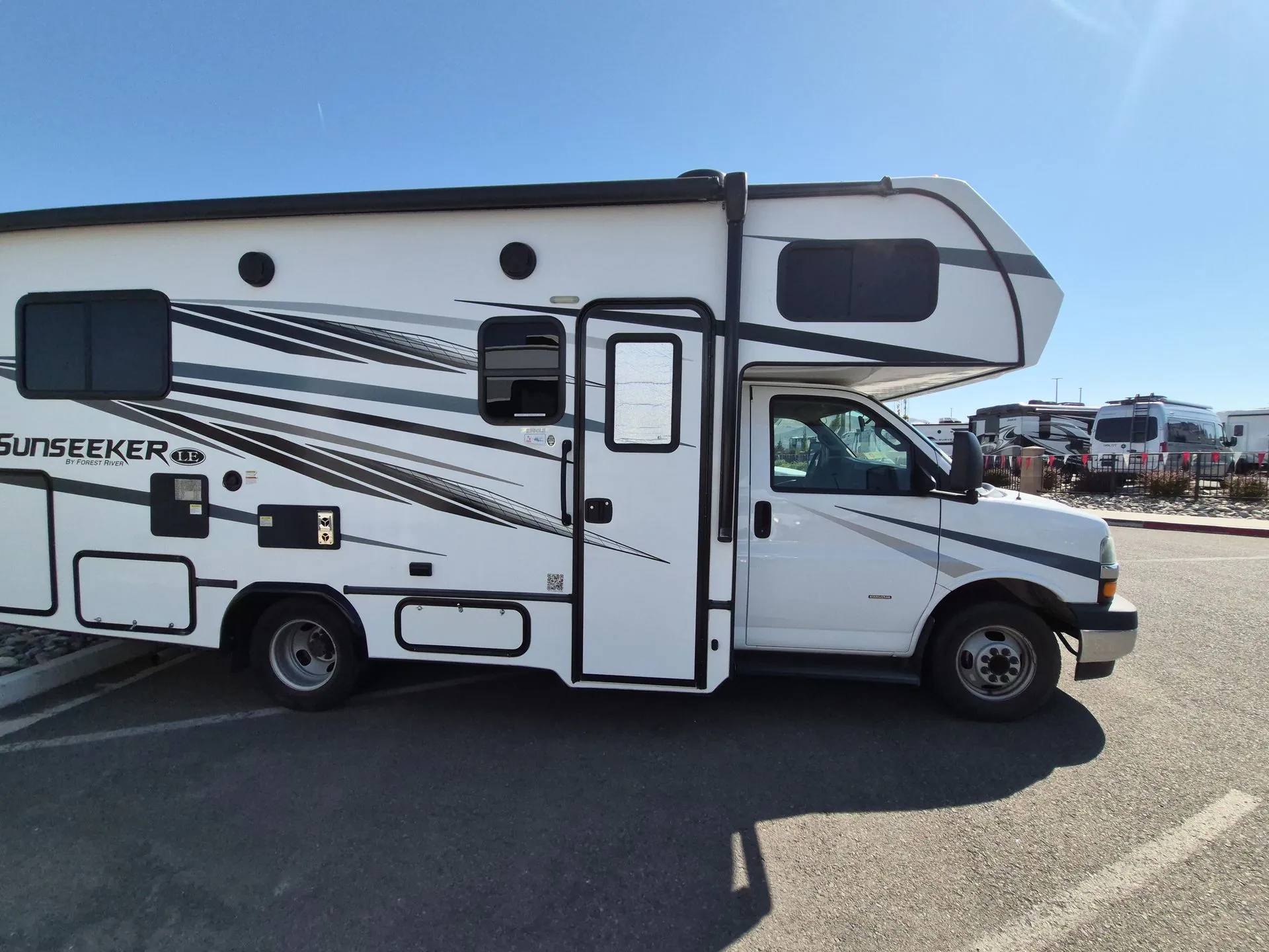 2023 Forest River Sunseeker 2350 LE - Photo 2