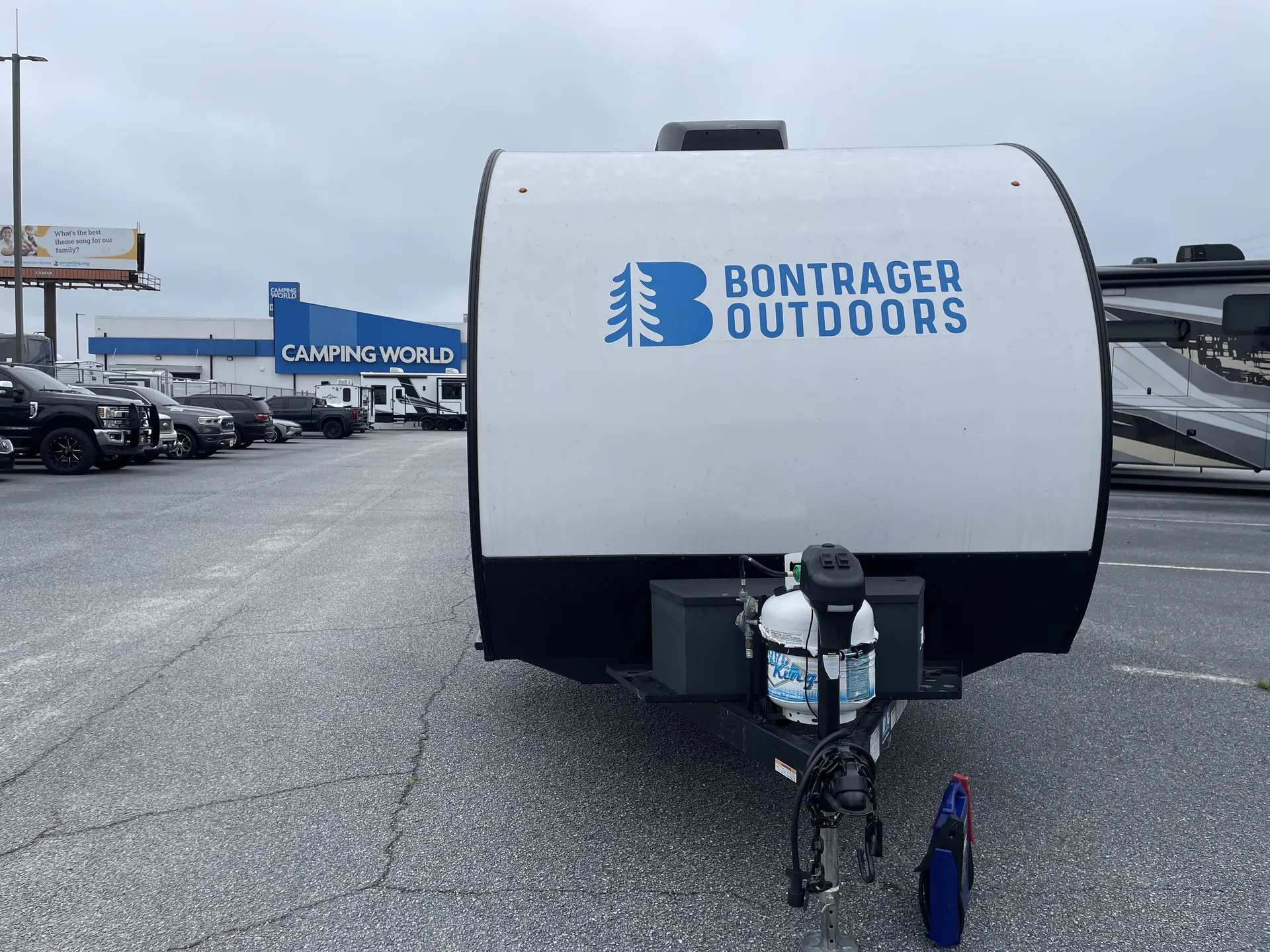 2025 Bontrager Outdoors Standard 17FD — front