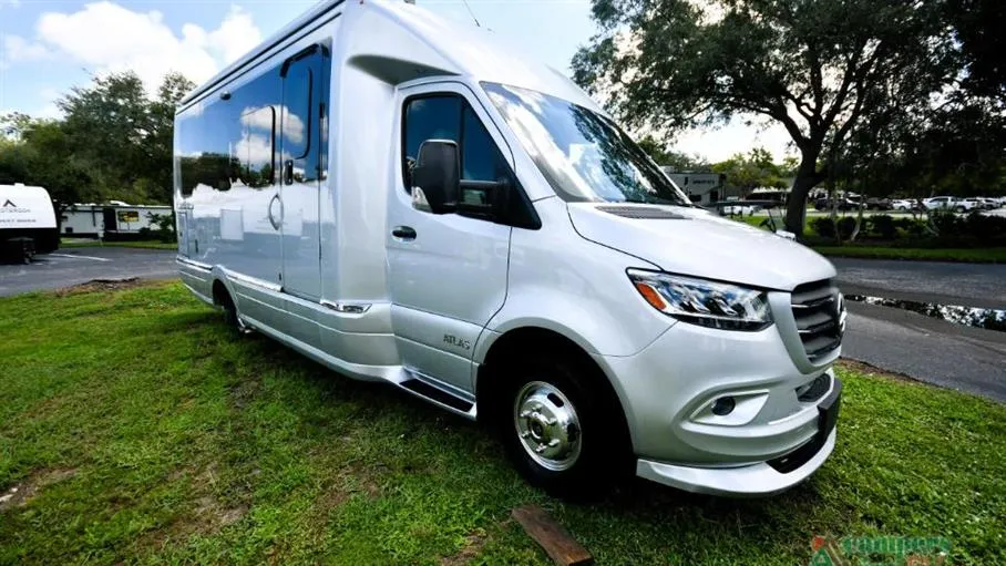 2022 Airstream Atlas Murphy Suite - Photo 2