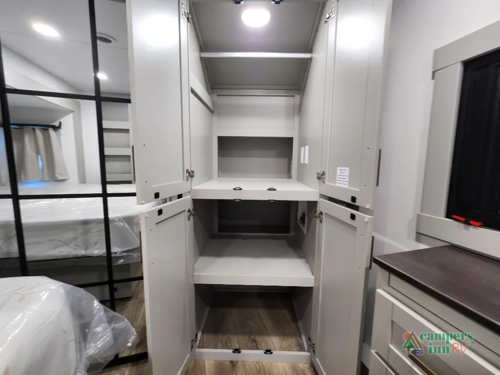 2026 Brinkley Model Z 3515, Photos photo 31