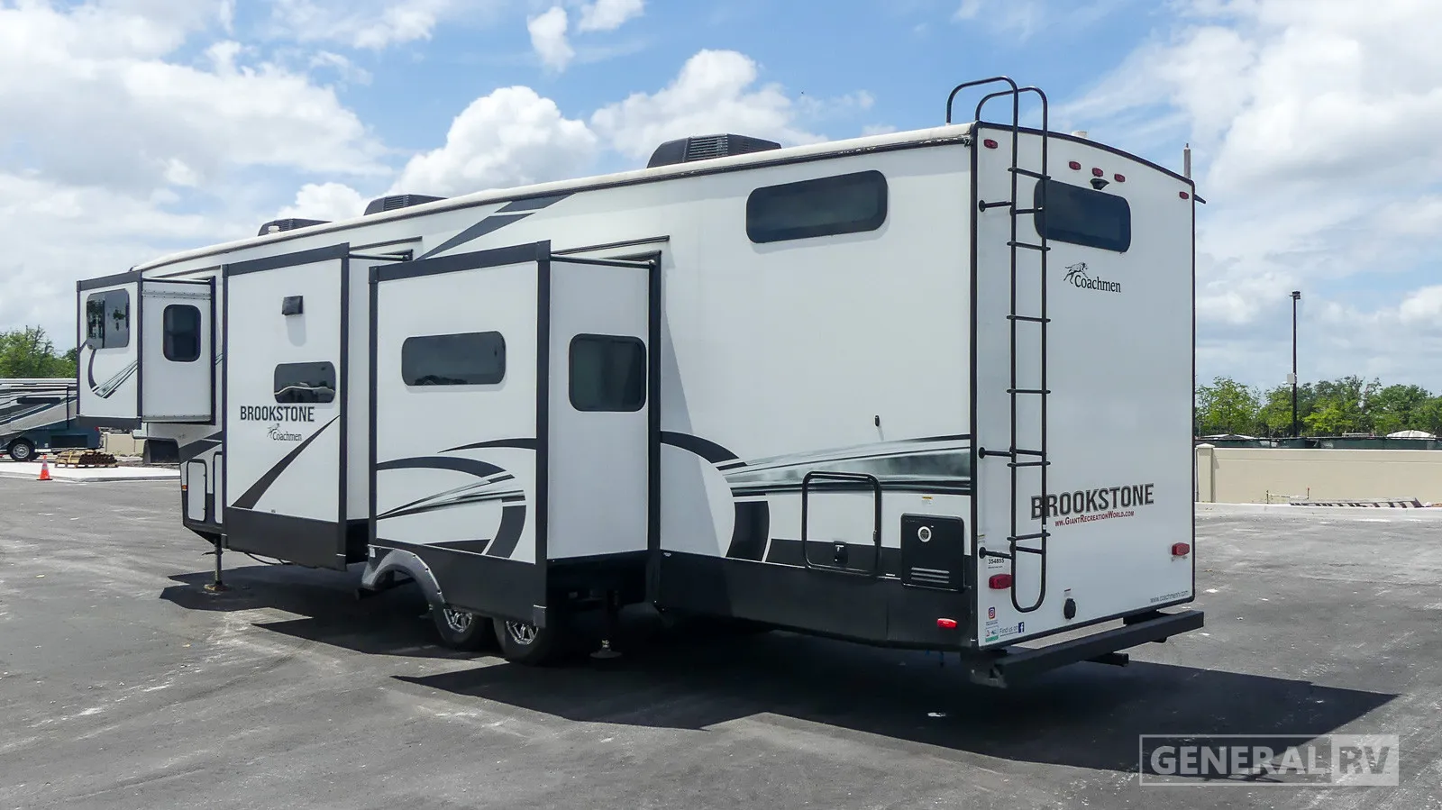 2024 Coachmen Brookstone 344FL - Photo 4
