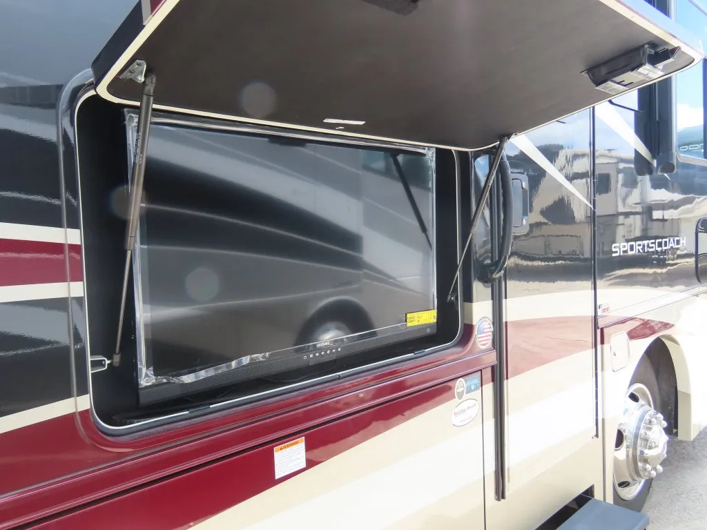 2022 Coachmen Sportscoach 365RB dealer photo 5 from DeMontrond RV