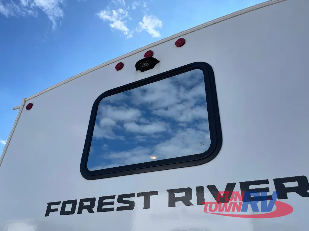 2026 Forest River Cherokee Alpha Wolf 29TB, Photos photo 12