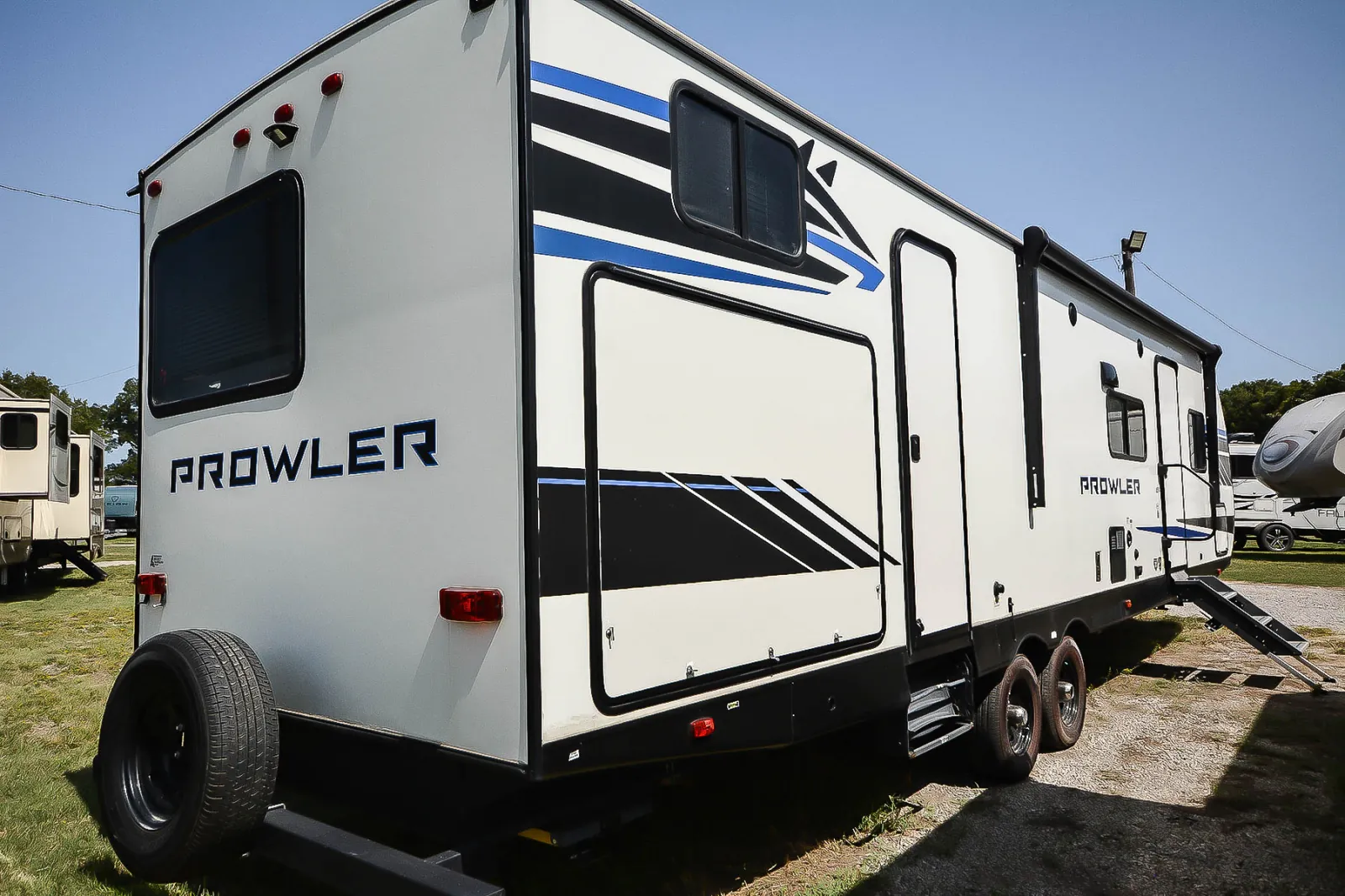 2023 Heartland Prowler 320SBH - Photo 4