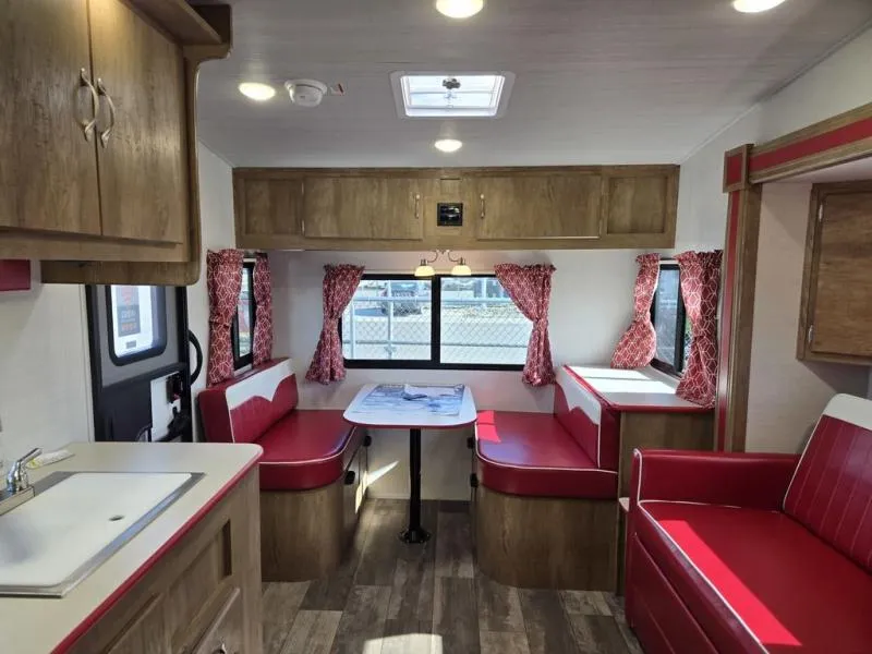 2025 Gulf Stream Vintage Cruiser 23TWS - Photo 4
