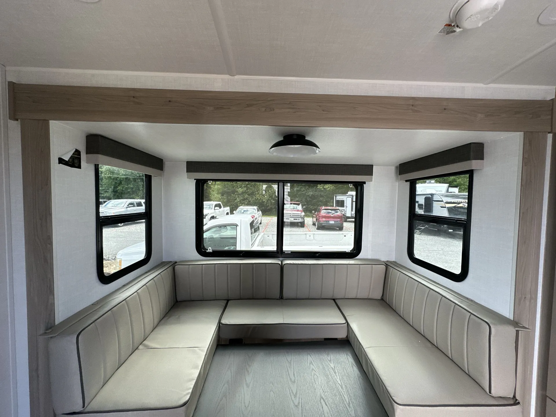 2026 Forest River Rockwood Mini Lite 2506FK — Photo 6