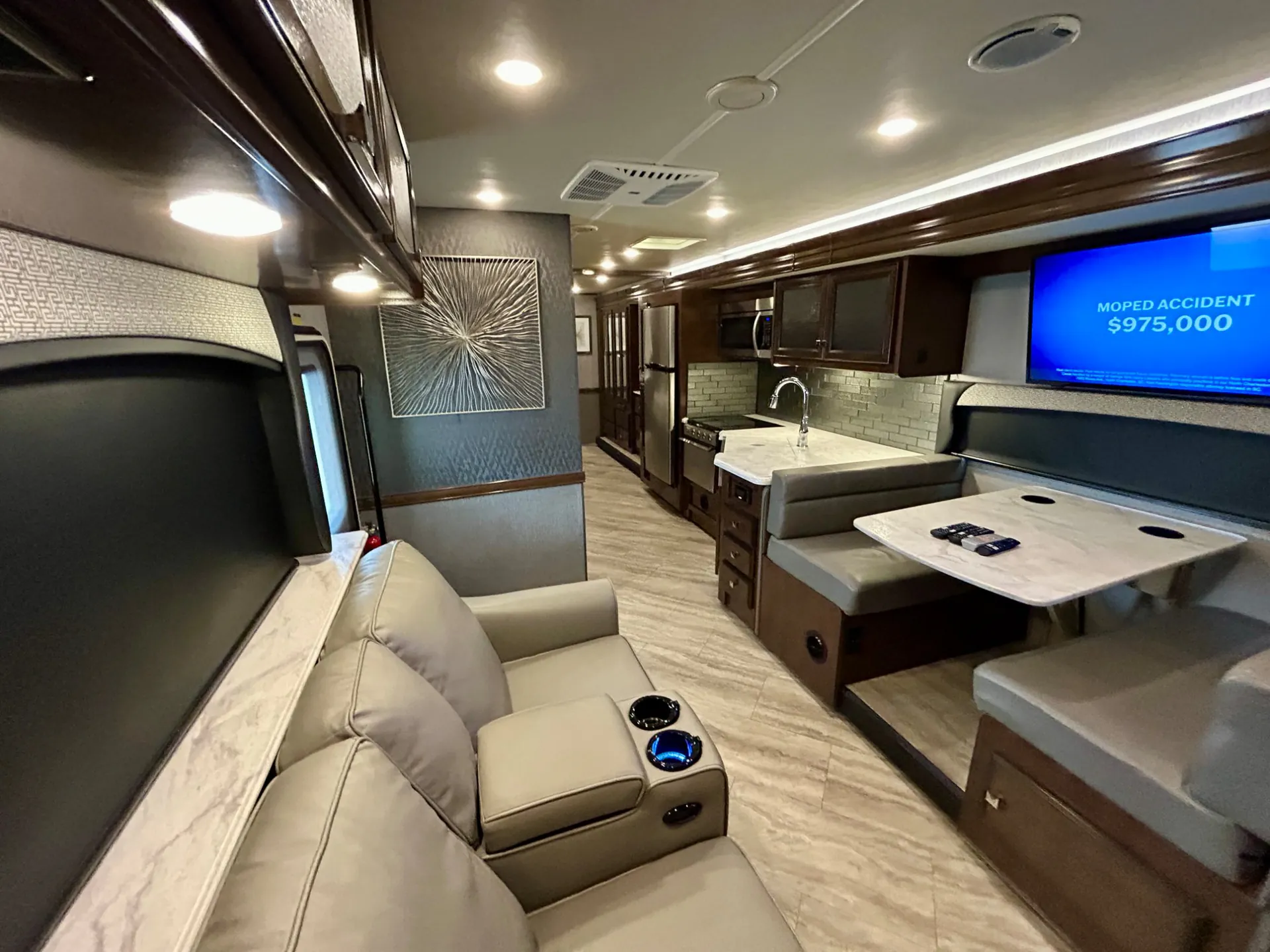 2020 Fleetwood Fortis 33HB - Photo 4