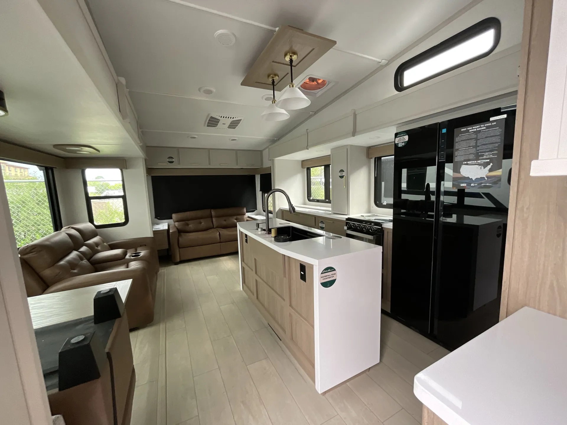 2026 dutchmen Eddie Bauer Summit 3210RL - Photo 3