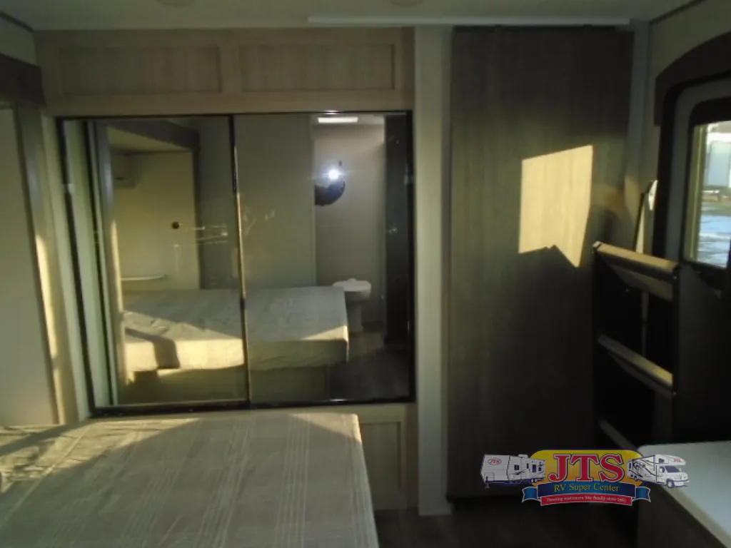 2026 Coachmen Catalina Legacy Edition 333DORM, Photos photo 22
