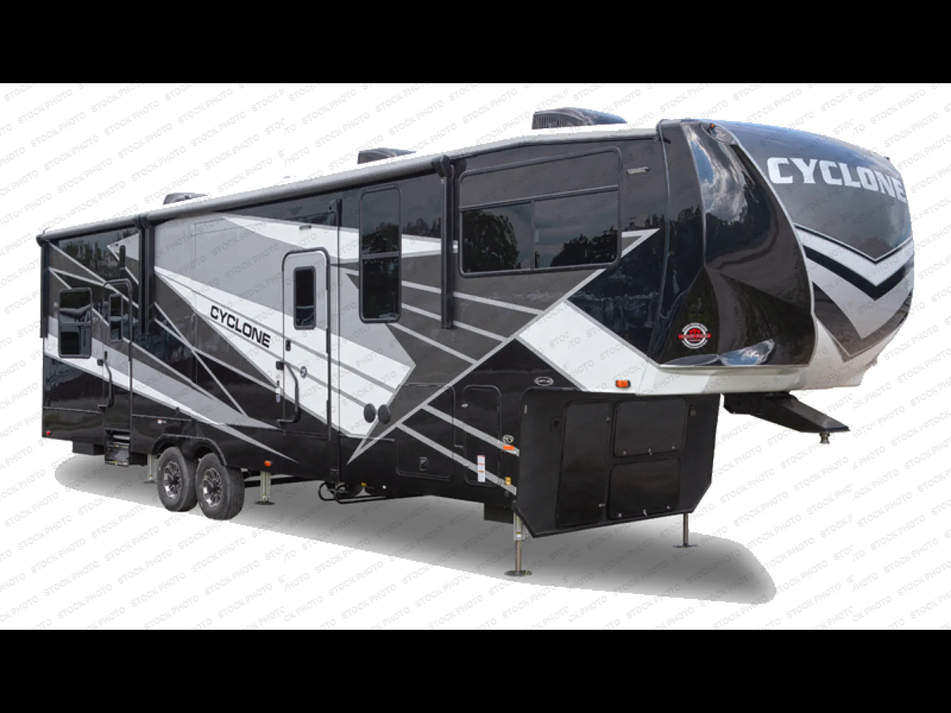 2022 Heartland Cyclone 3413 - Photo 2