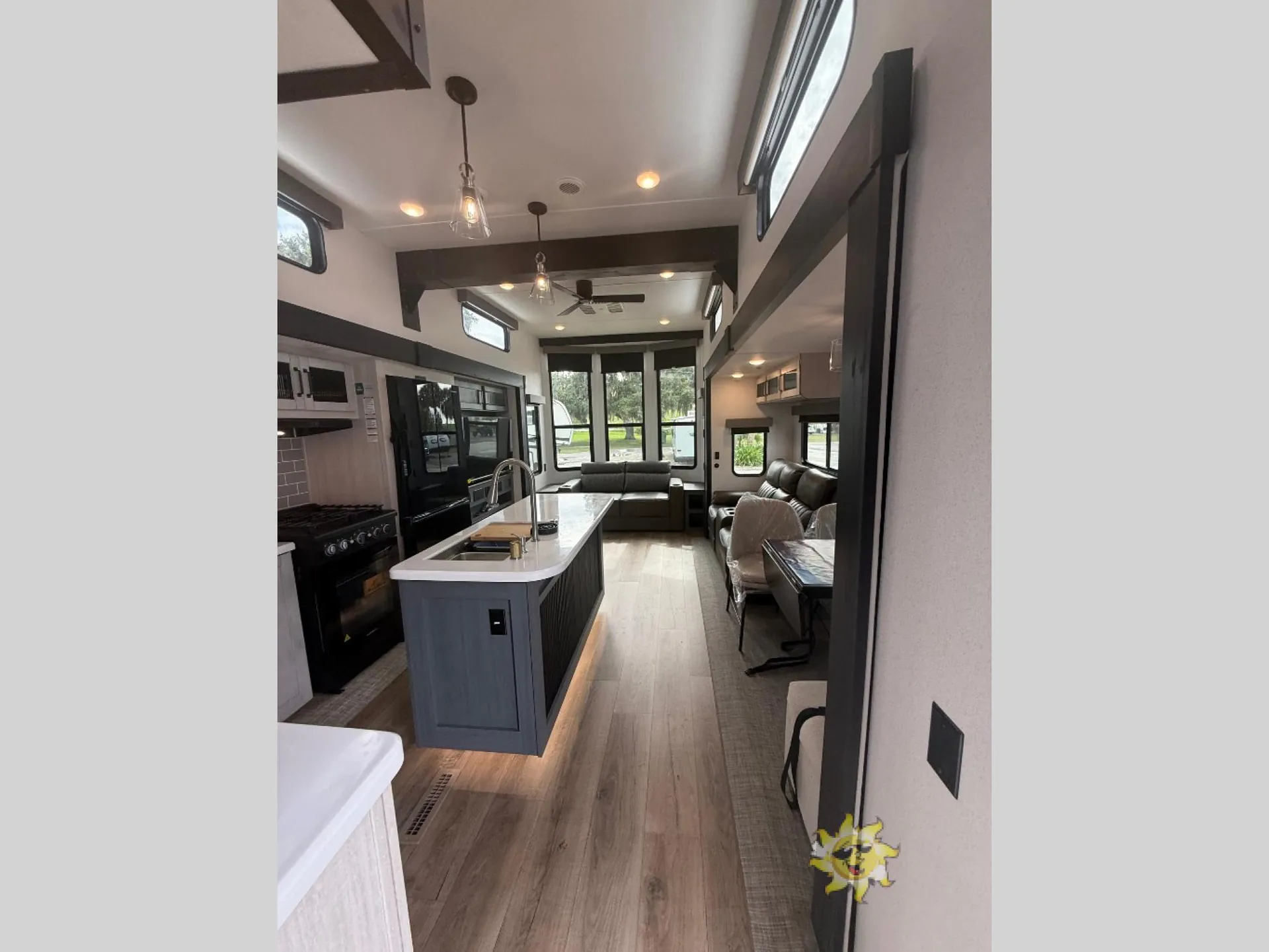 2026 Forest River Puma Vista 402LFT — Photo 6