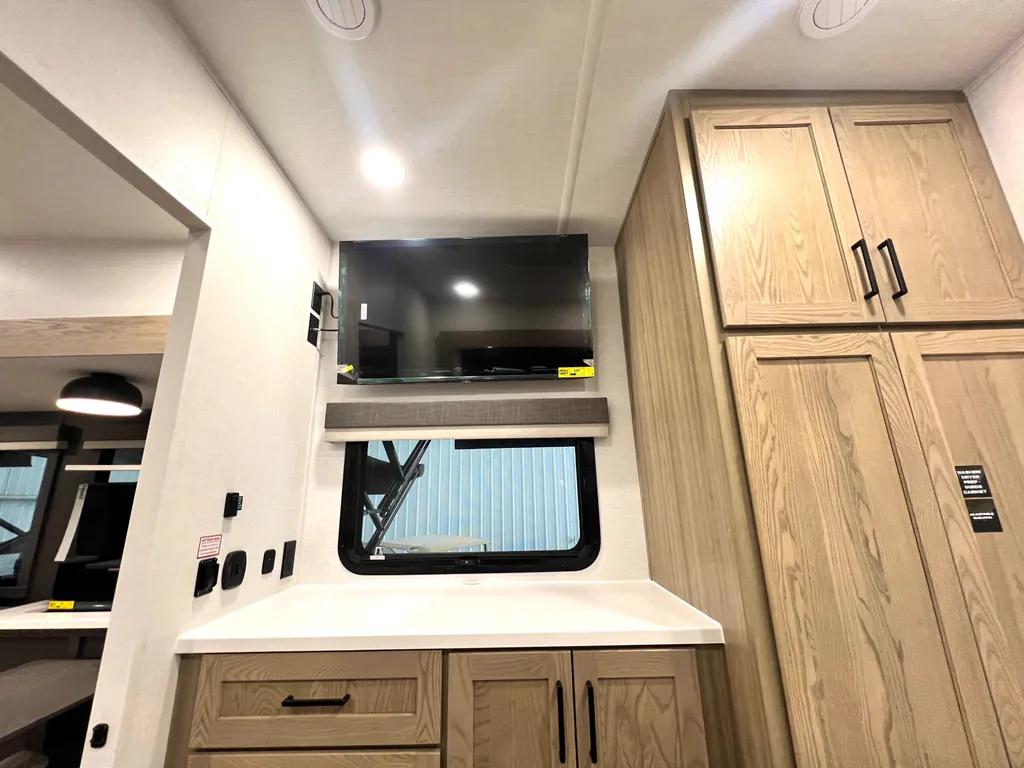 2026 Forest River Rockwood Signature 403SDB, Photos photo 47