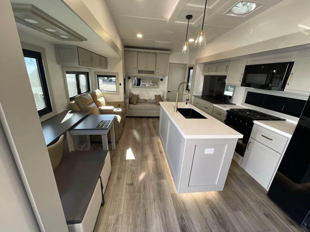 2026 Brinkley Model Z 3515, Photos photo 13
