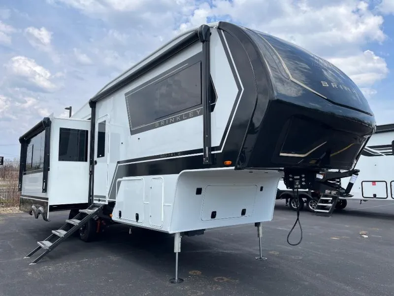 2026 Brinkley Model Z 2900 - Photo 2