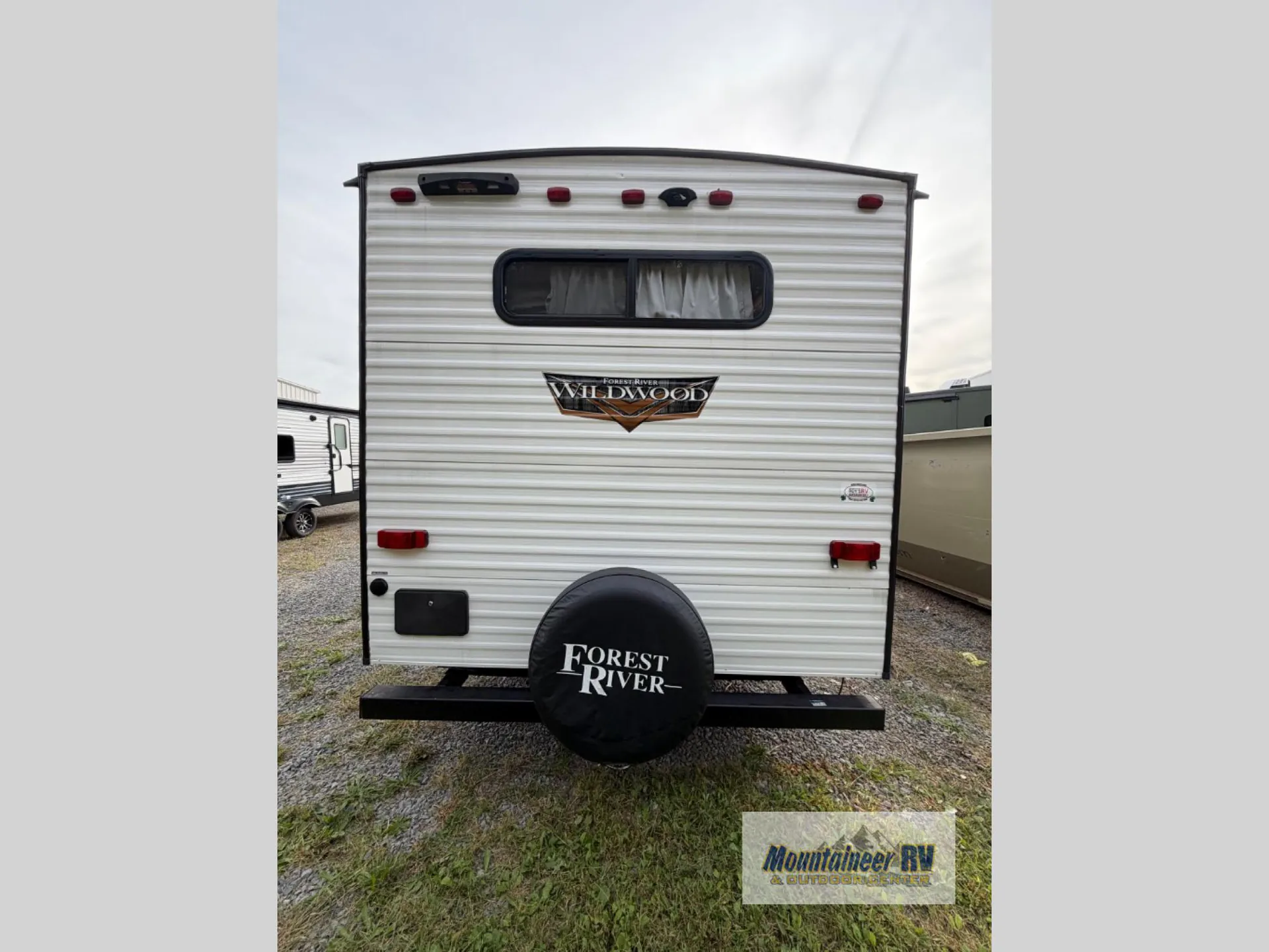 2022 Forest River Wildwood 29VBUD - Photo 4