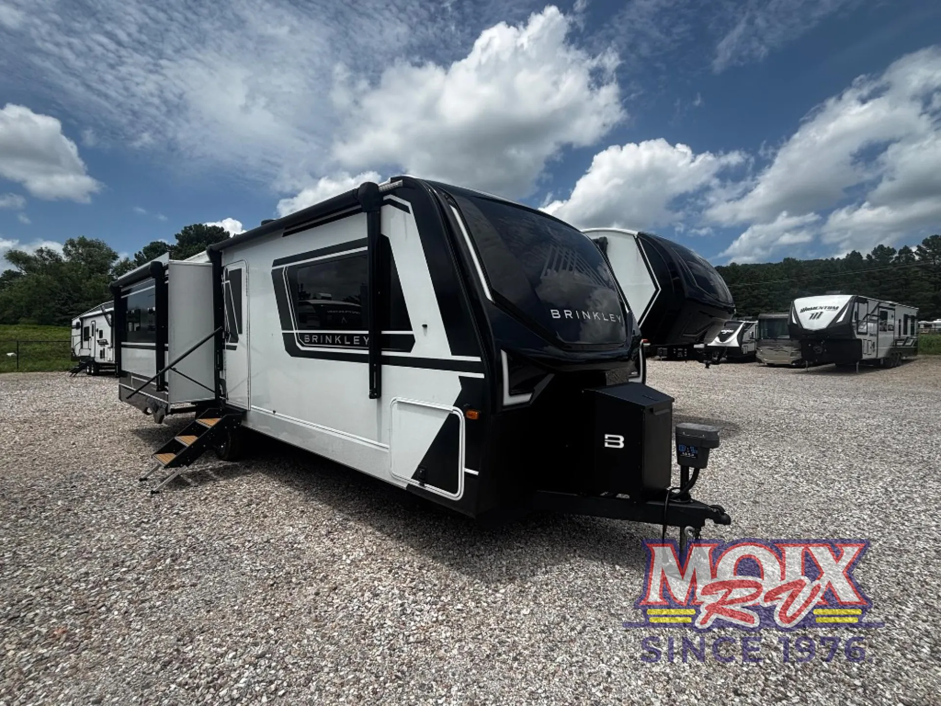 2025 Brinkley Model Z Air 285