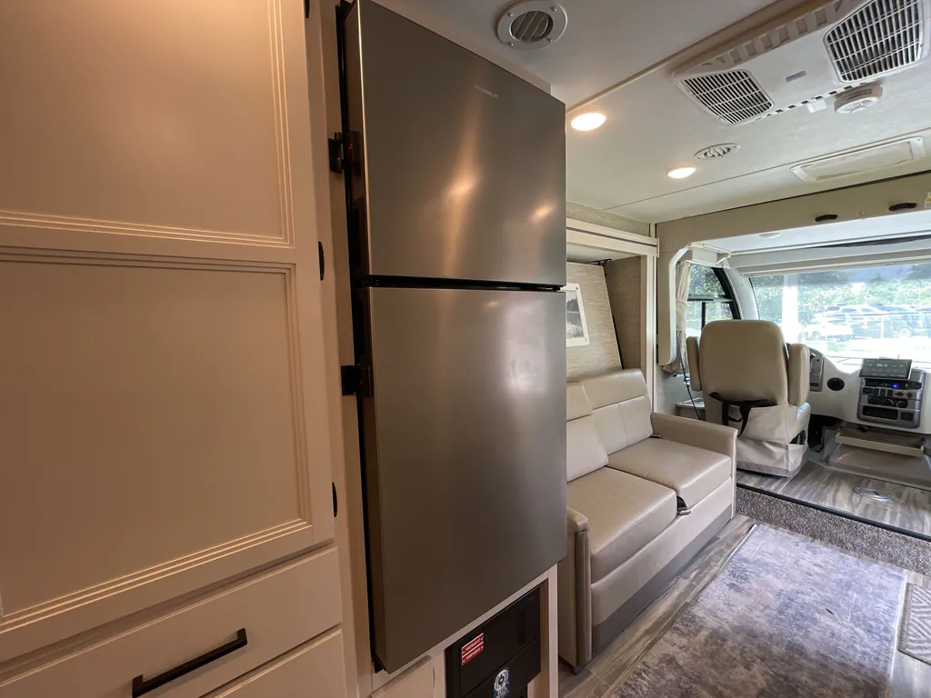 2023 Thor Motor Coach Axis 24.3, Photos photo 8