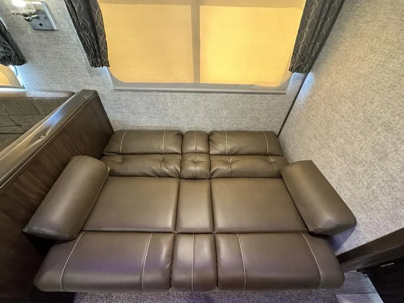 2019 Forest River Cherokee Alpha Wolf 26DBH-L, Photos photo 16